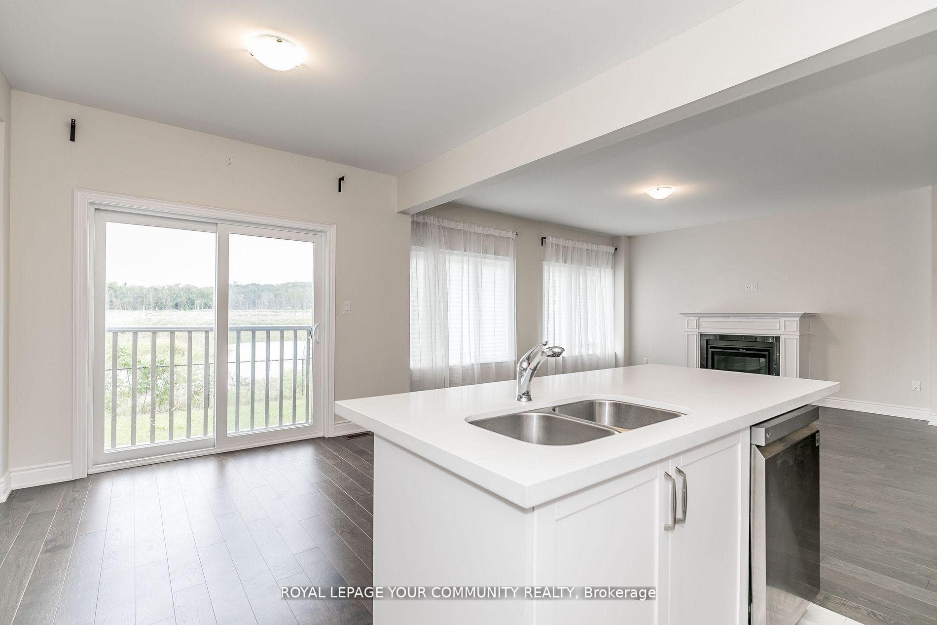 27 Lorne Thomas Place photo 15
