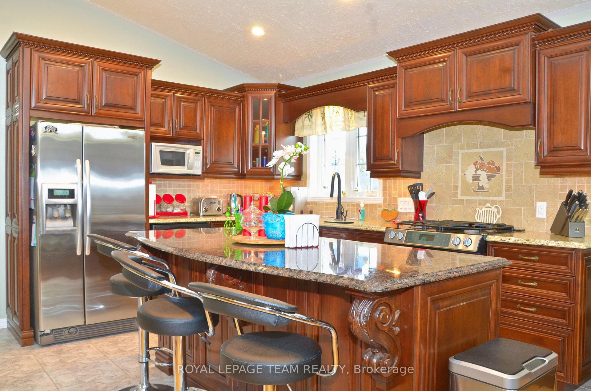 11708 Breezewood Avenue photo 14