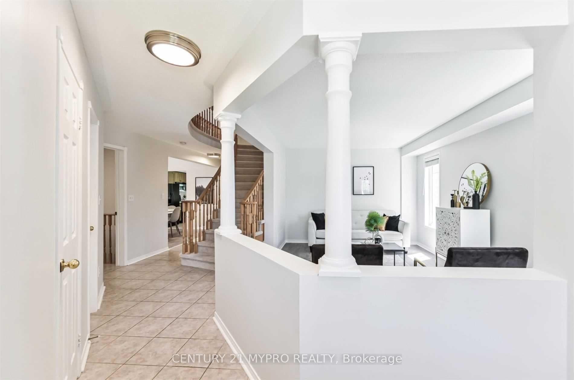 60 Hibbard Drive photo 3