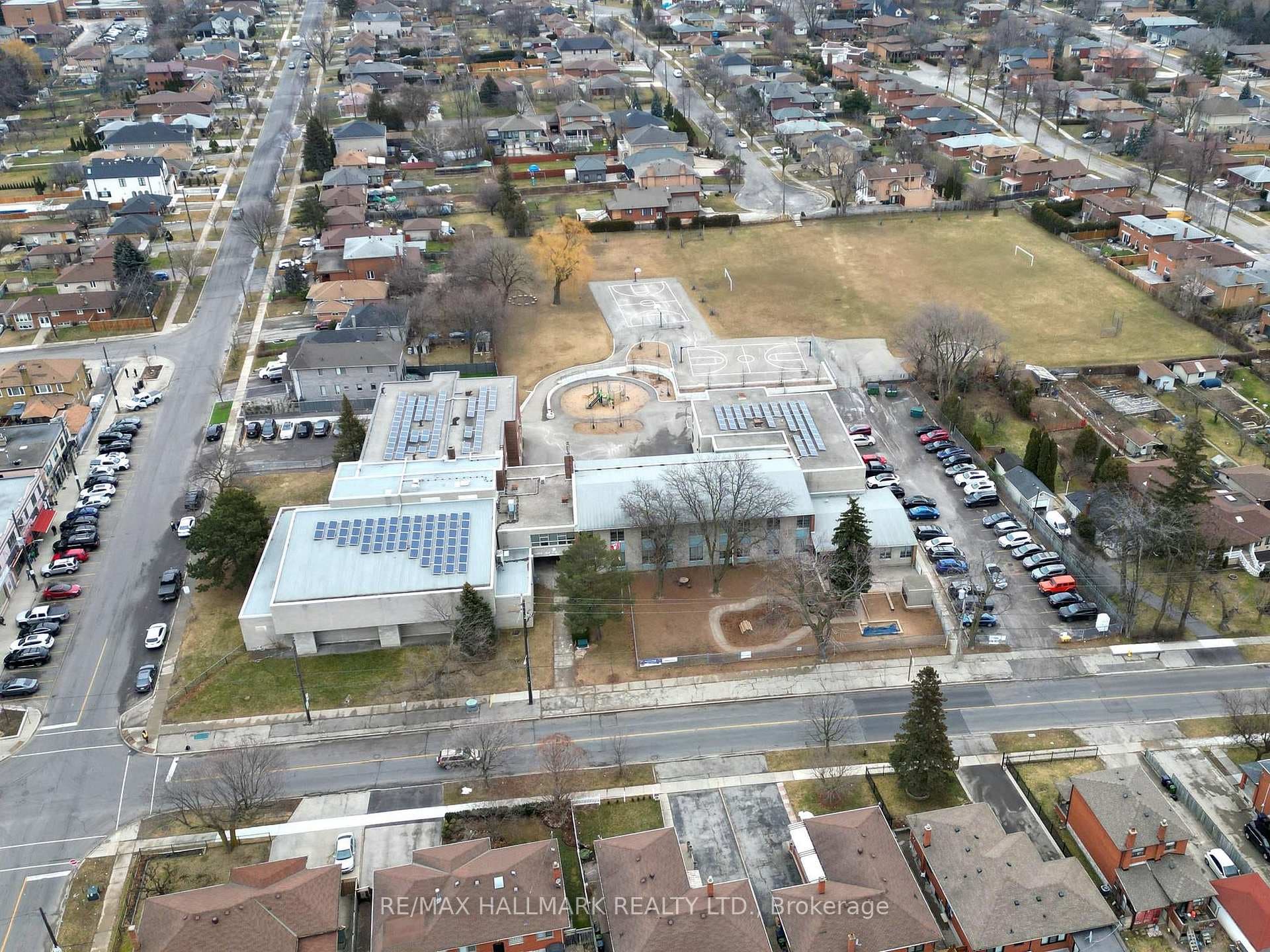 2 Del Ria Drive photo 29