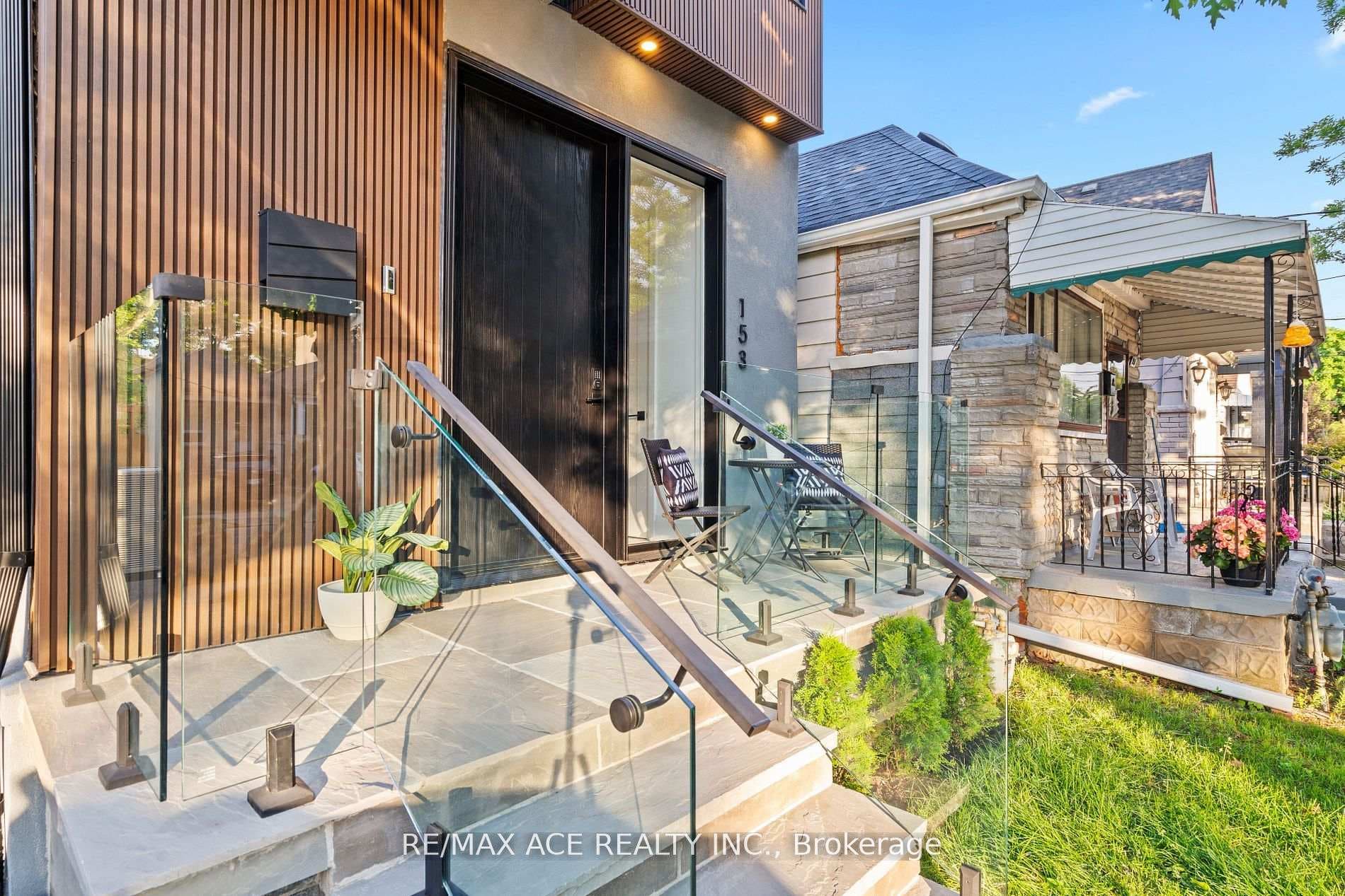 153 King Edward Avenue photo 38