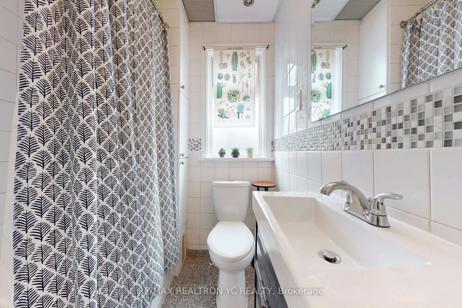35 Compton Drive photo 19