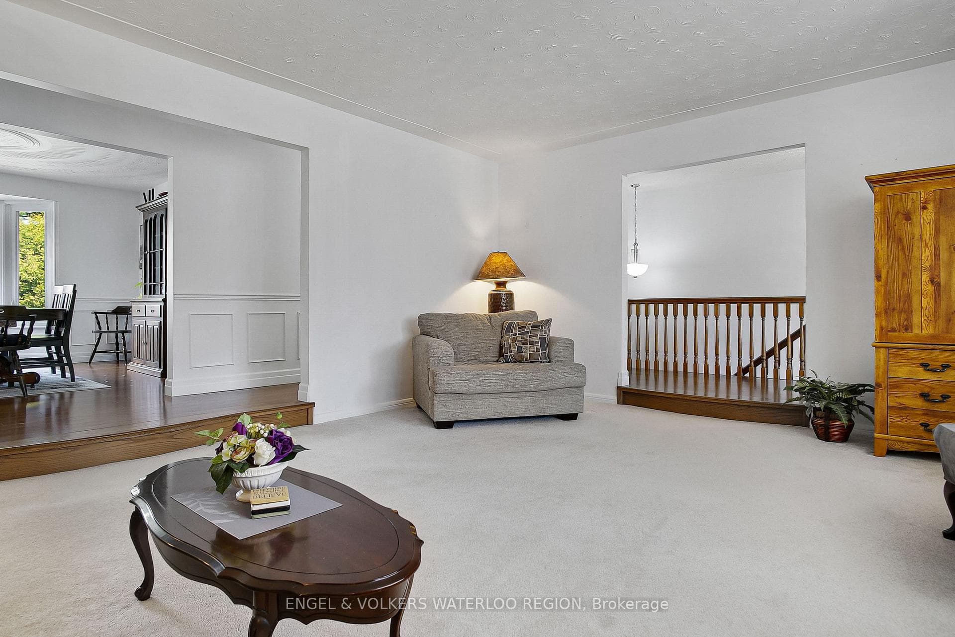 128 Carson Drive photo 7
