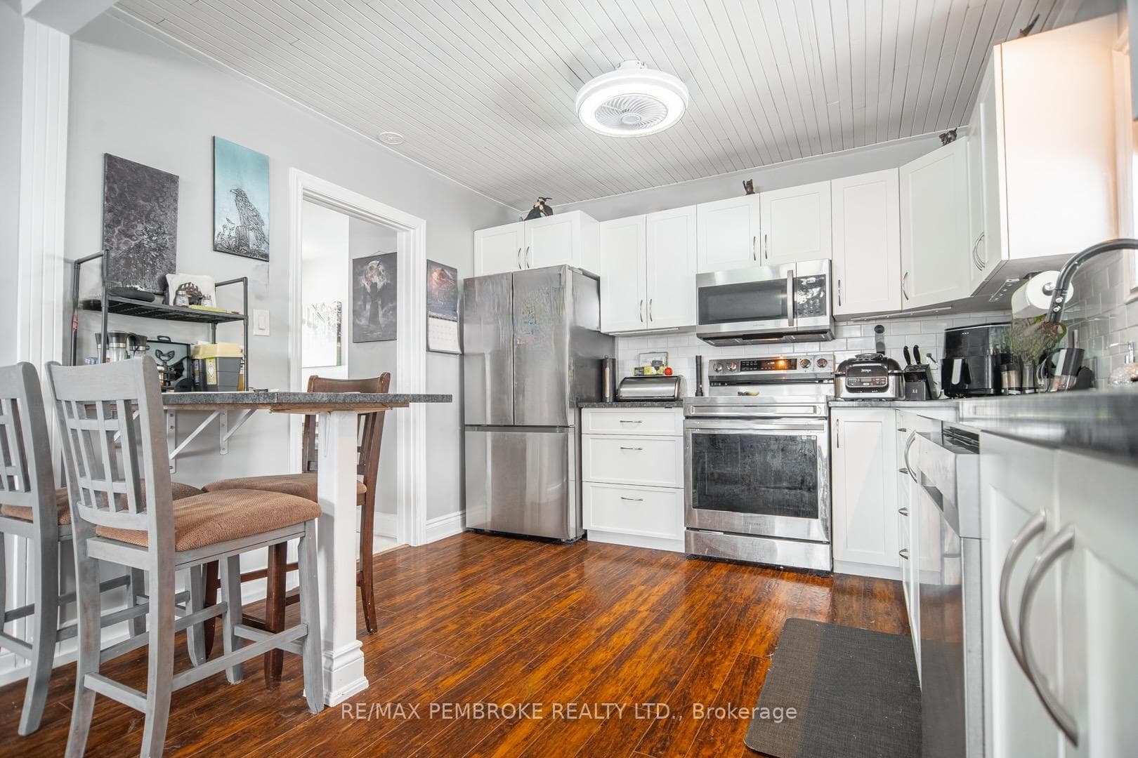 61 DORAN Road photo 9