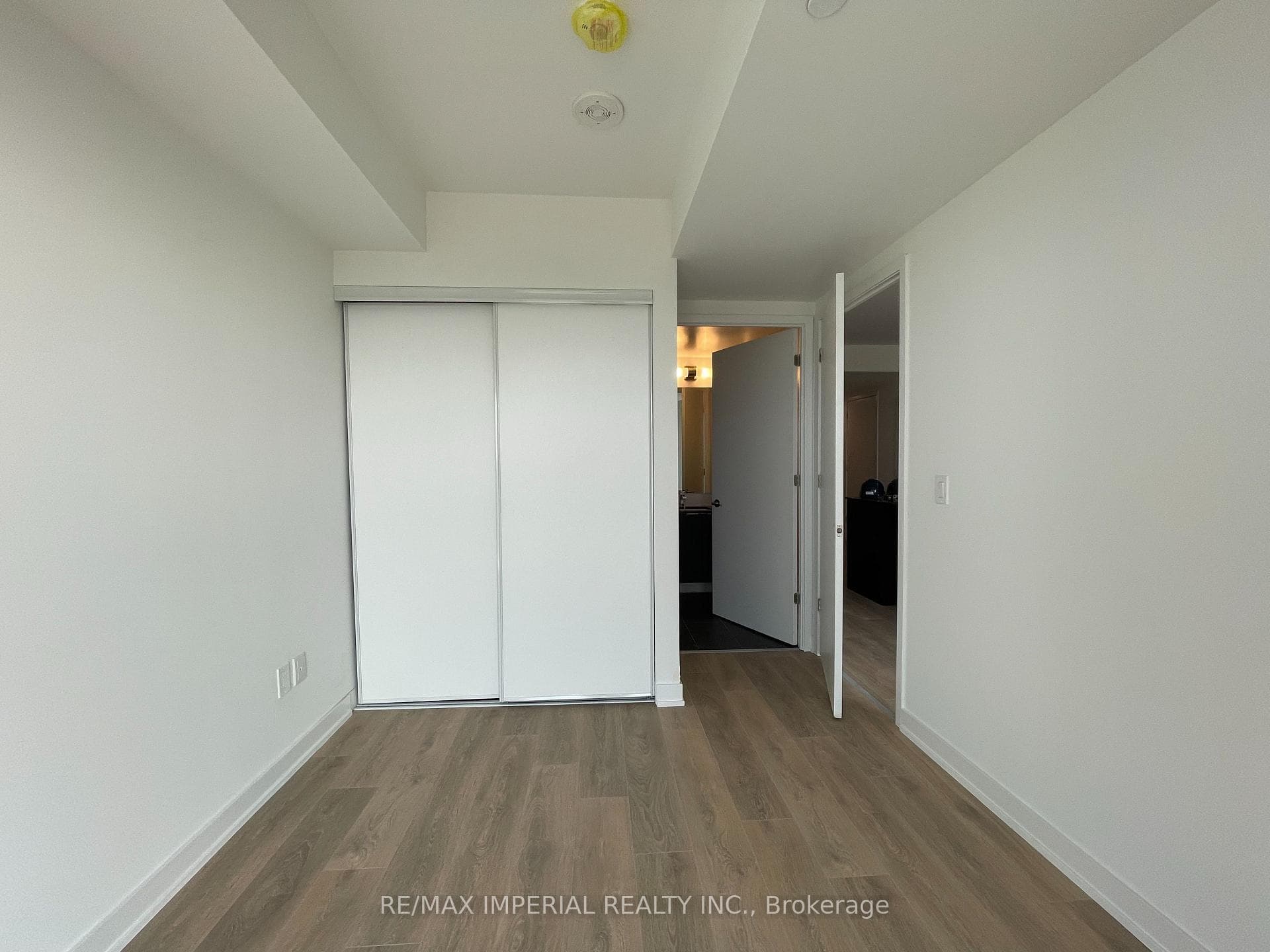 8 Tippett Road Unit 1107 photo 9