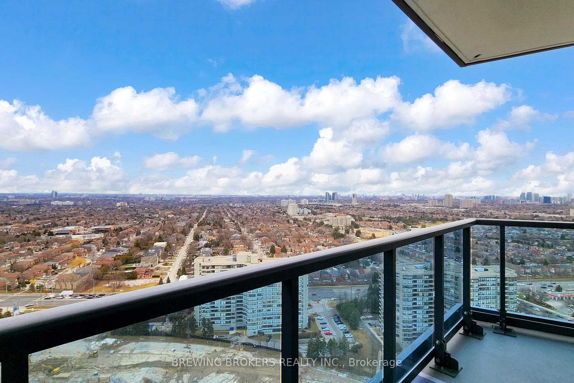 30 Upper Mall Way Unit 3010 photo 38