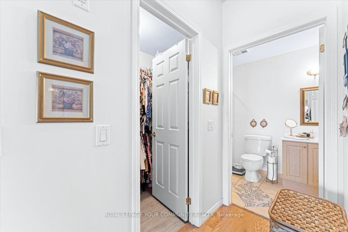 1 Maison Parc Court Unit 405 photo 24