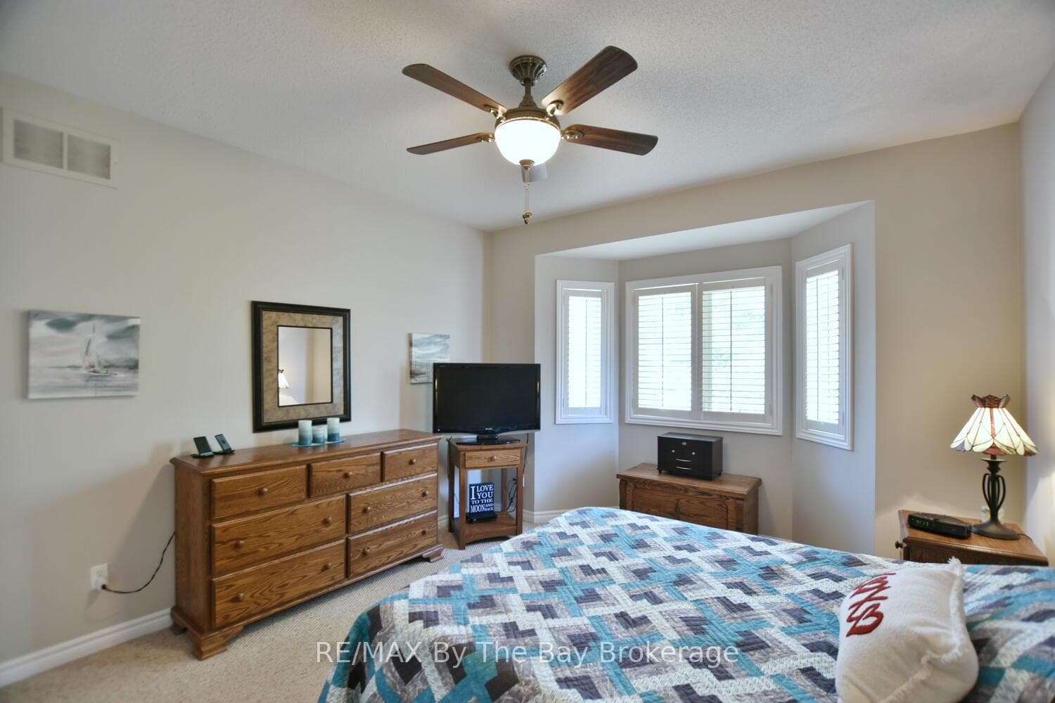 55 Oriole Crescent photo 20