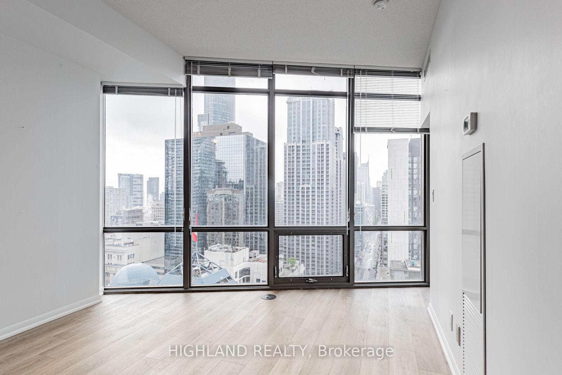832 Bay Street Unit 2409 photo 12