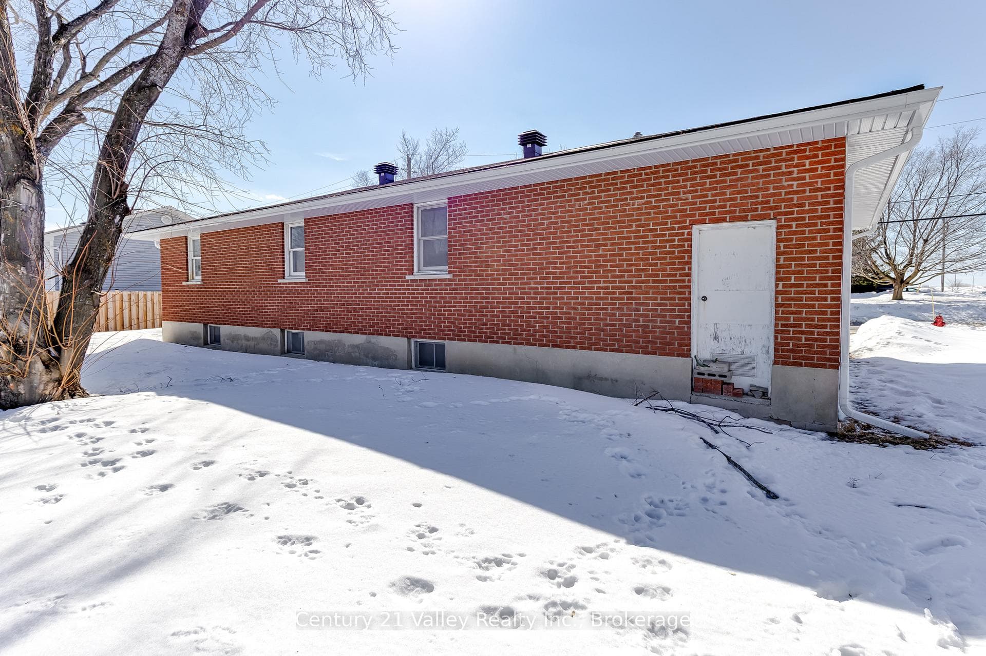 104 Arthur Street photo 5