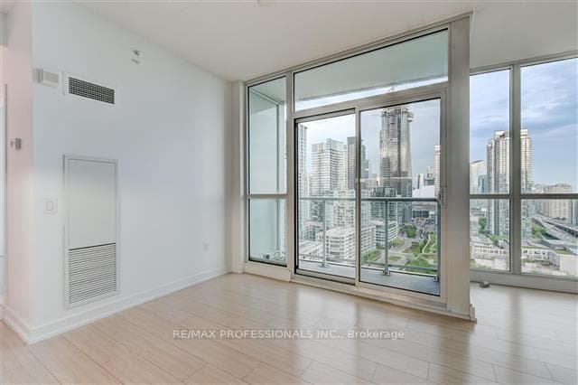85 Queens Wharf Road Unit 2612 photo 8