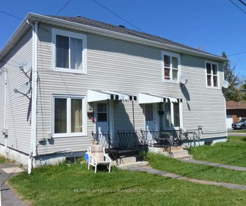 141 Cornwallis Avenue photo 2