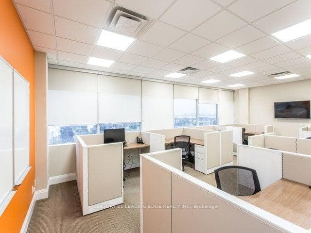 9140 Leslie Street Unit 304 photo 13