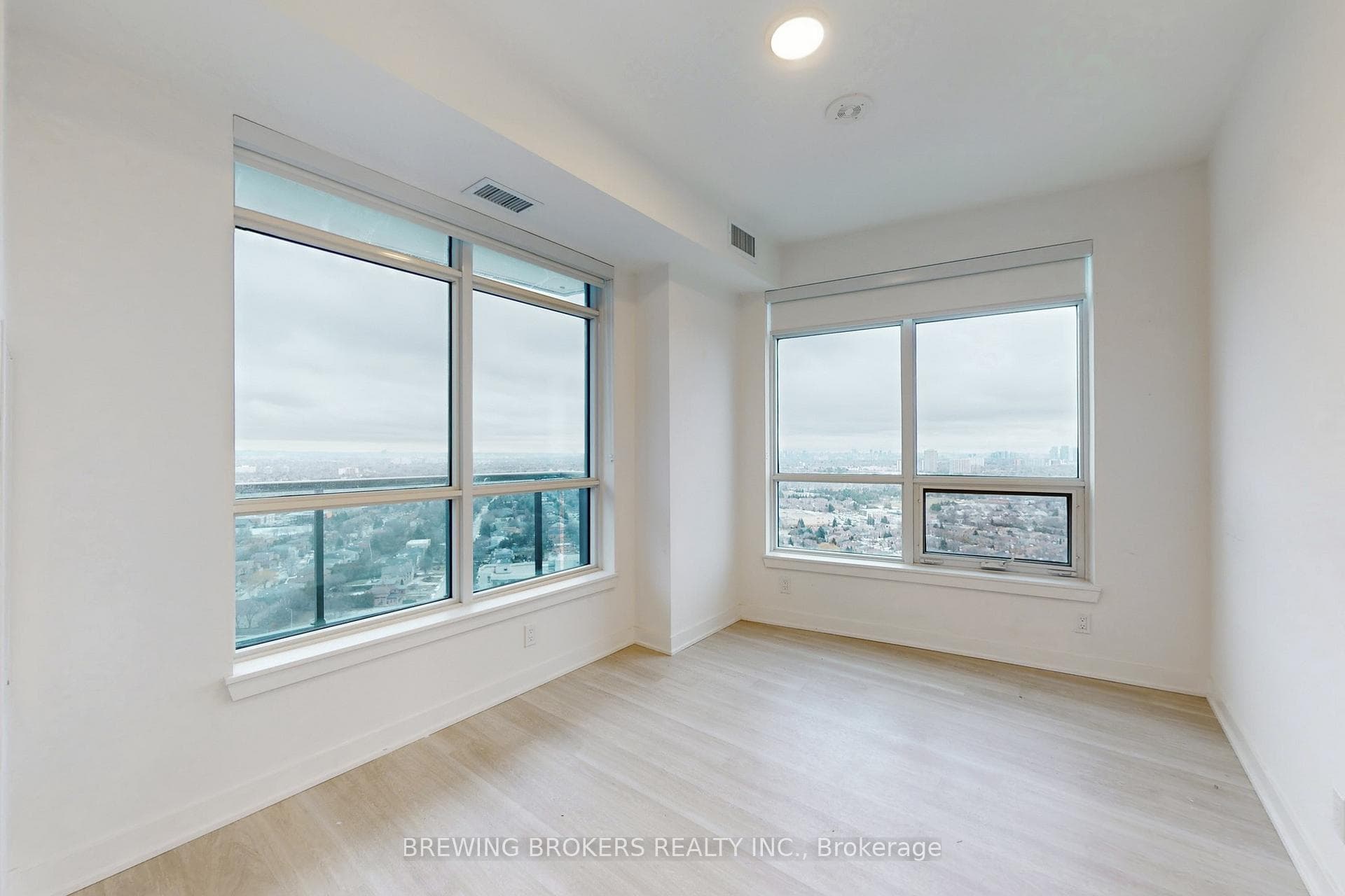 30 Upper Mall Way Unit 3010 photo 24