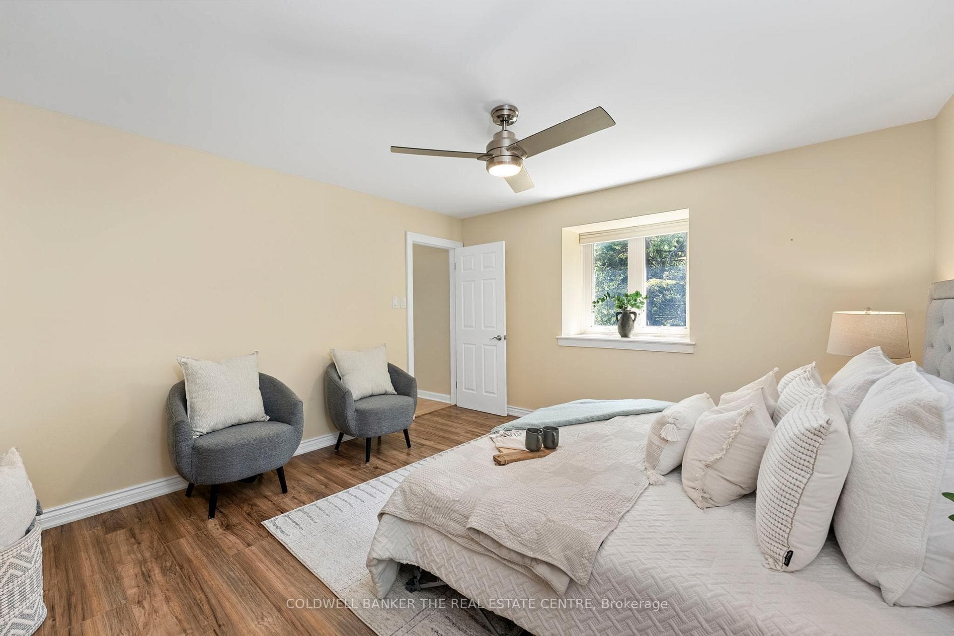 10 Connaught Avenue photo 26