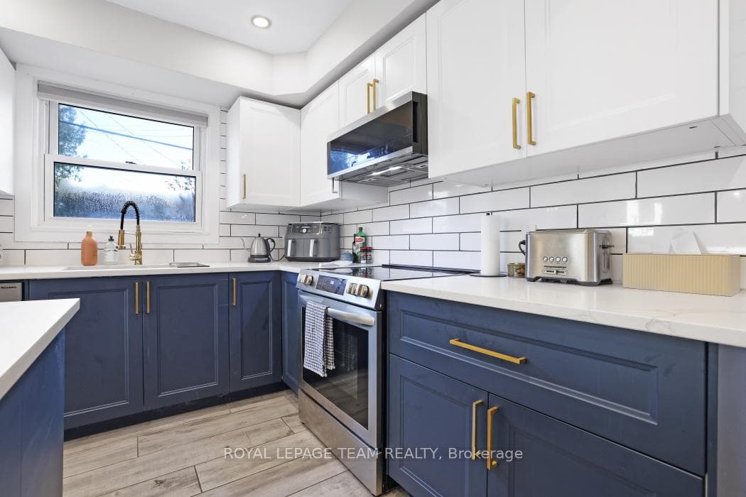 171 Fourth Avenue photo 27