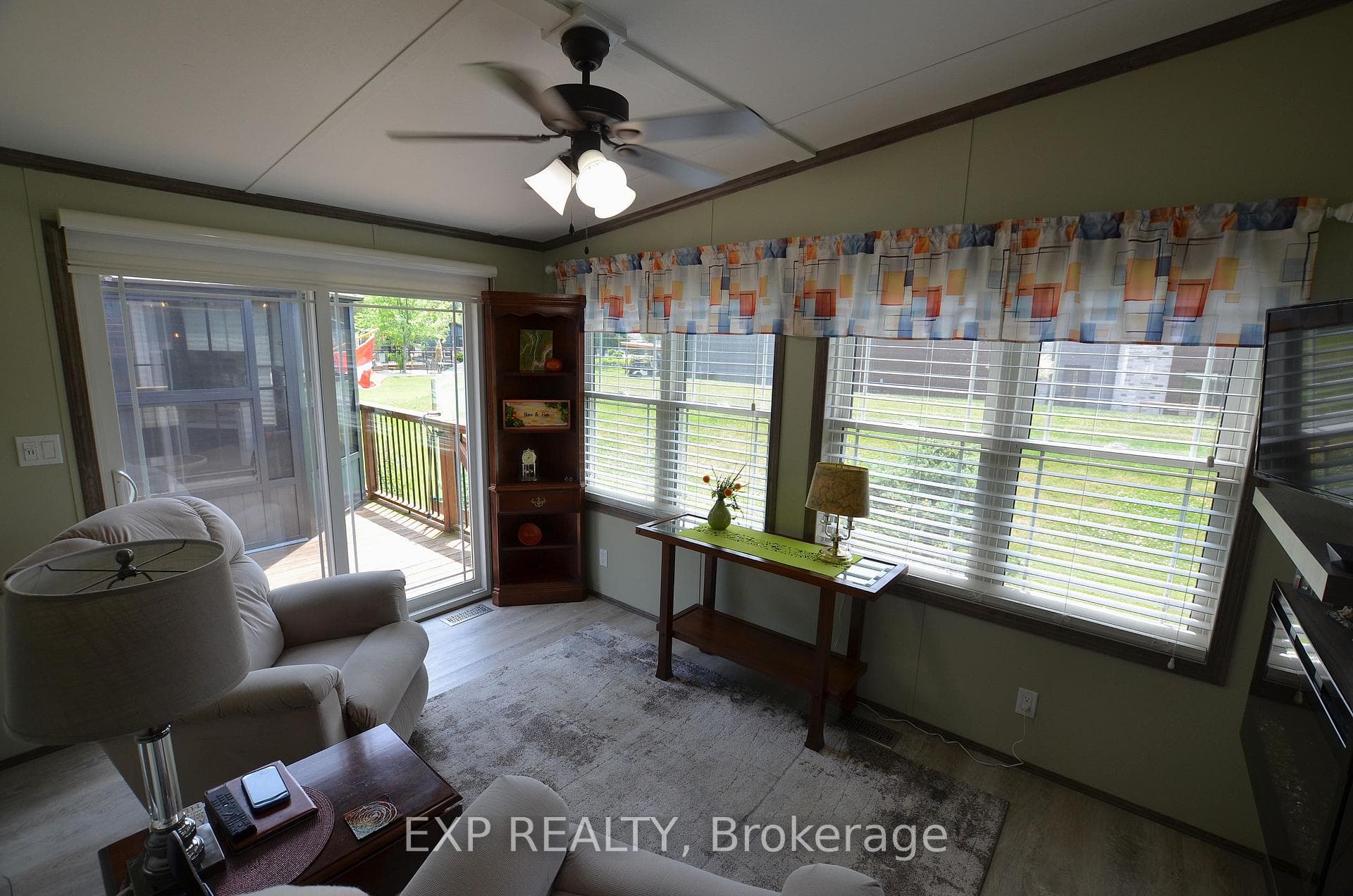 22790 Amiens Road Unit 103 photo 22