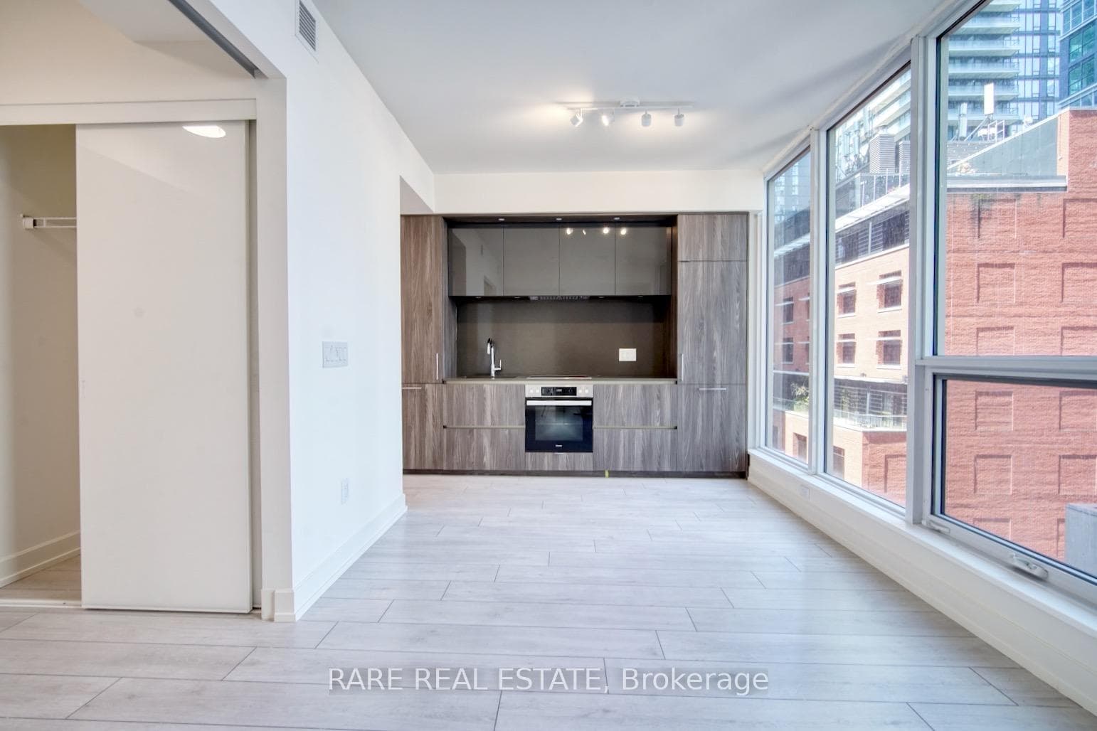 15 Mercer Street Unit 619 photo 1