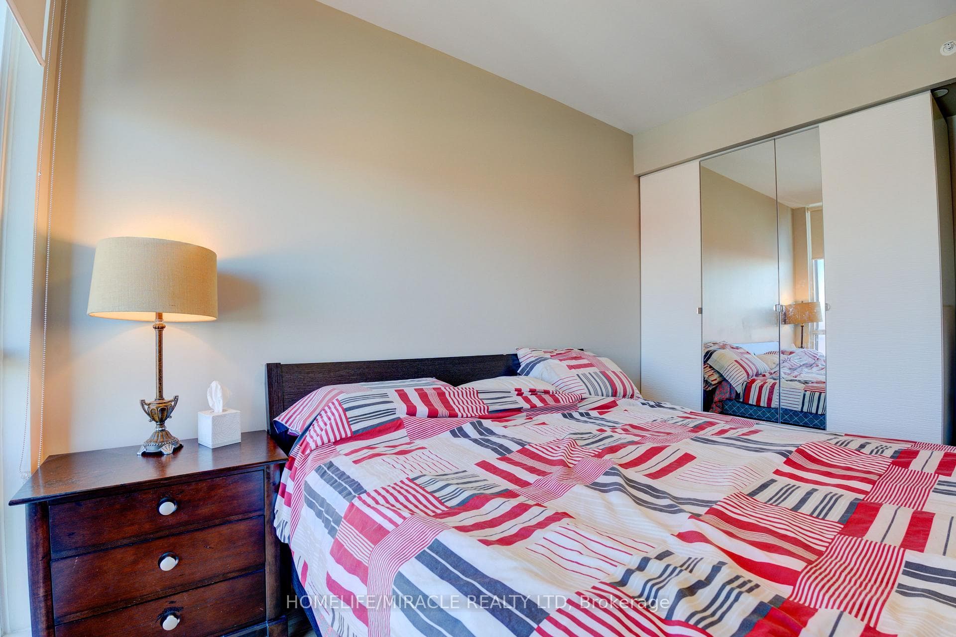 75 Eglinton Avenue Unit 2701 photo 21