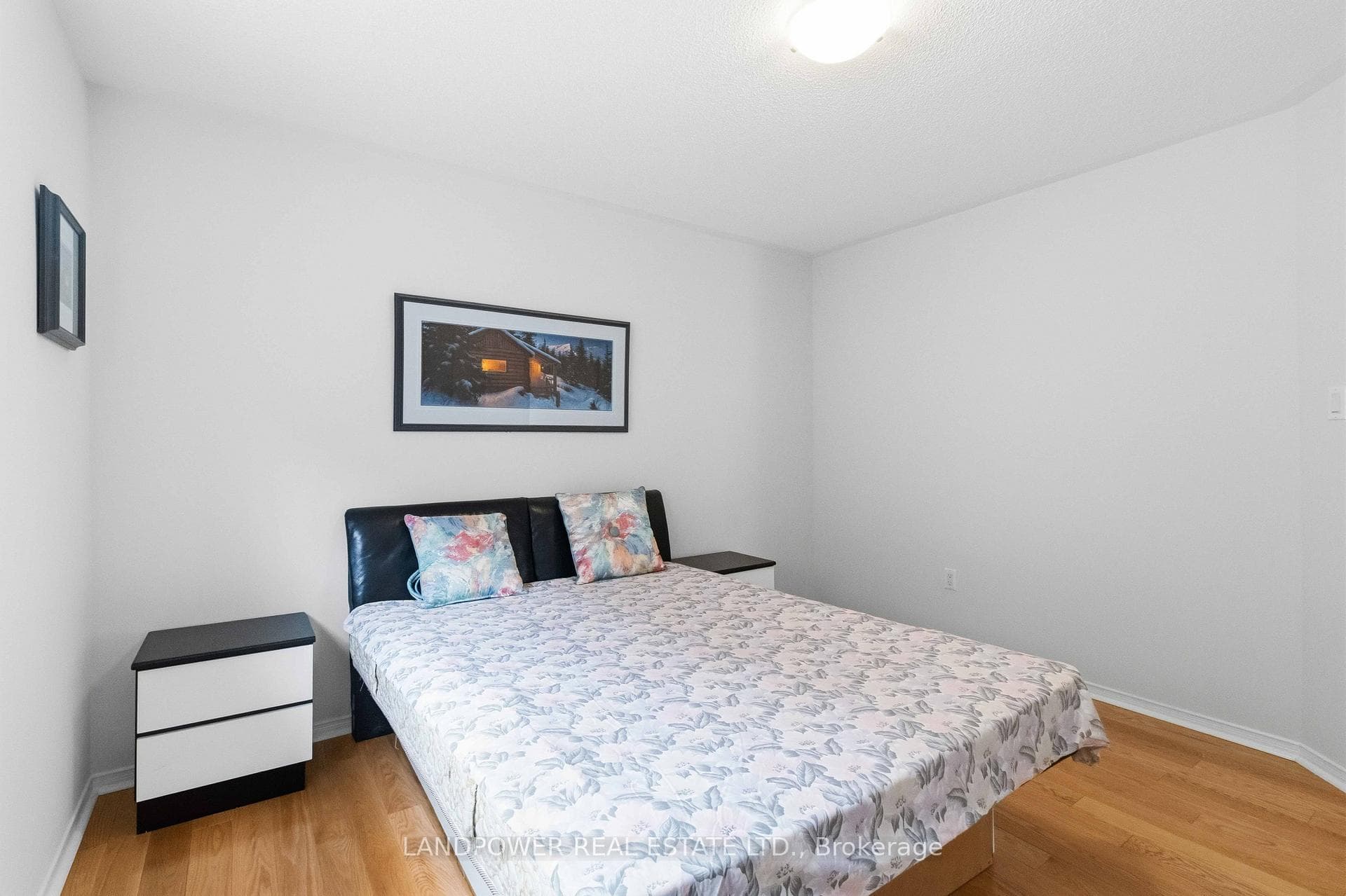 55 Garland Crescent photo 24
