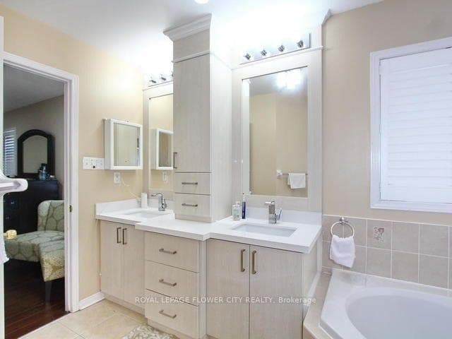 9 Maddybeth Crescent photo 16