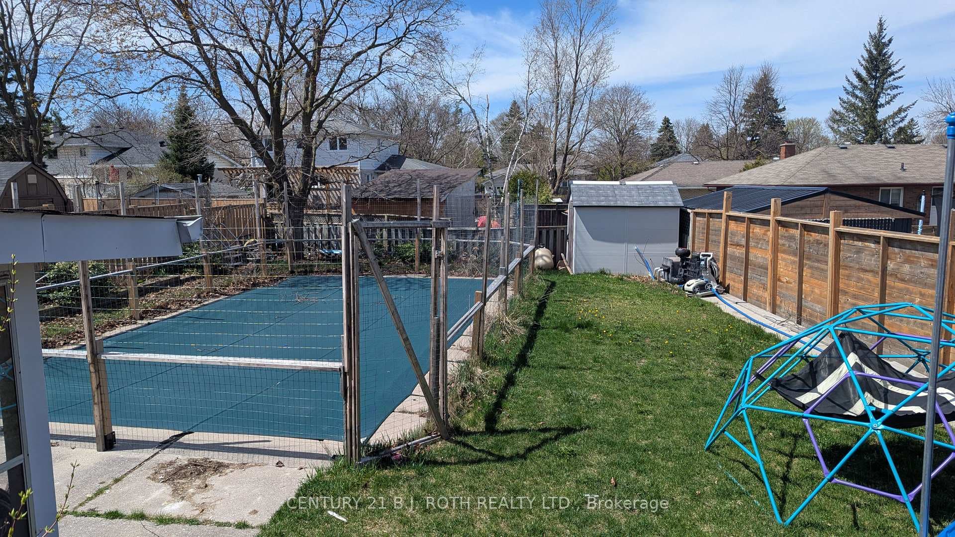 20 Meadowland Avenue Unit Upper photo 15