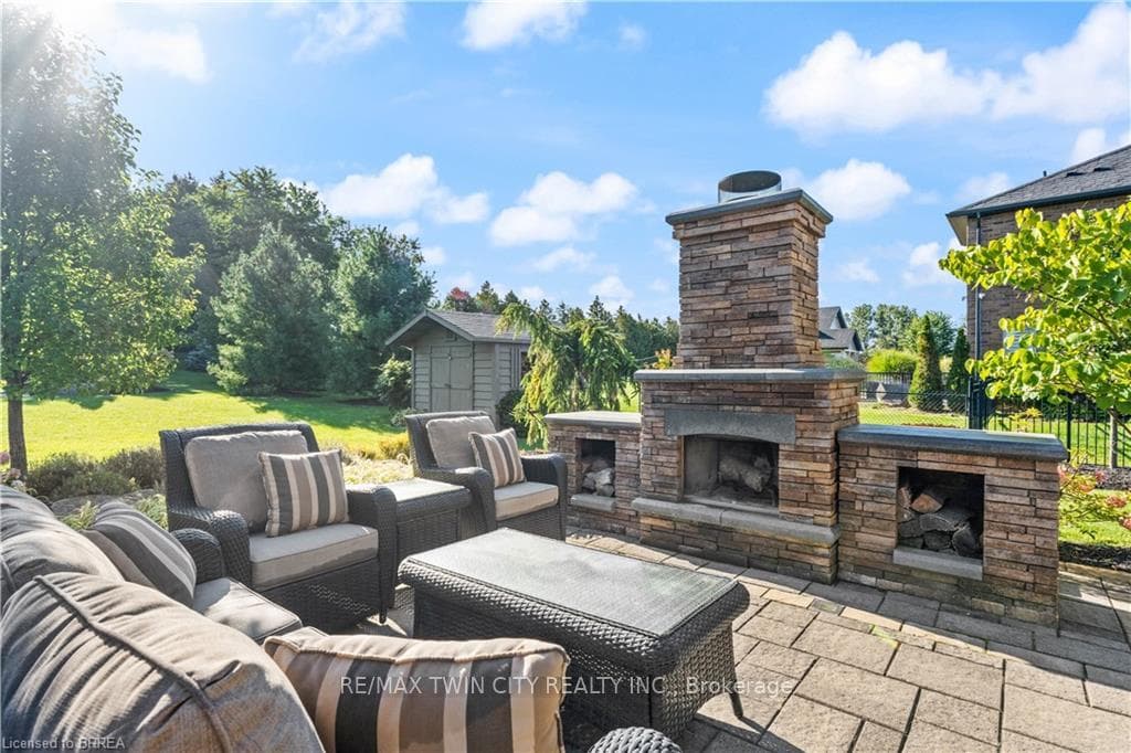 14 wingrove Wood photo 30