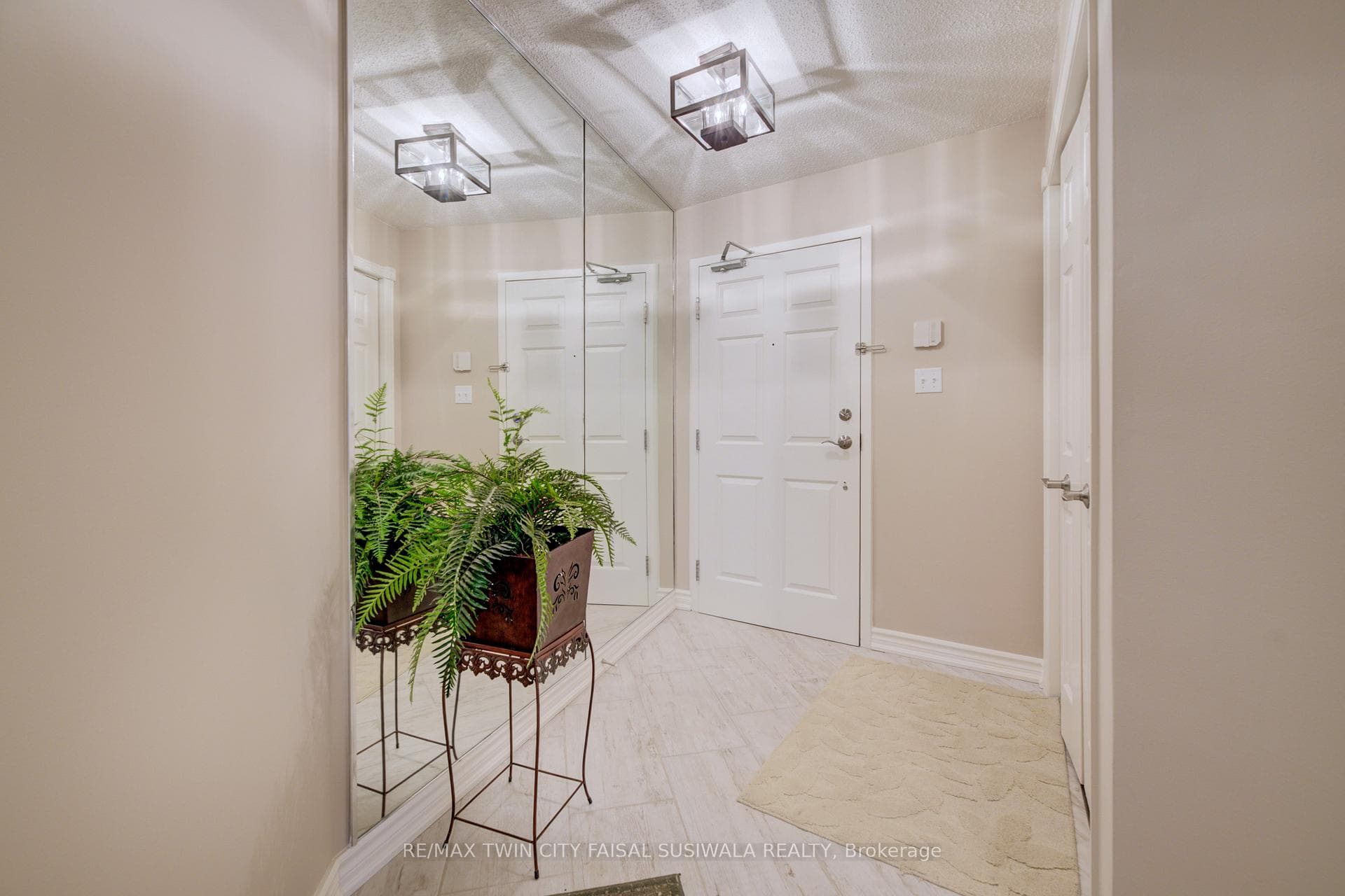 9 PINE Street Unit 102 photo 13