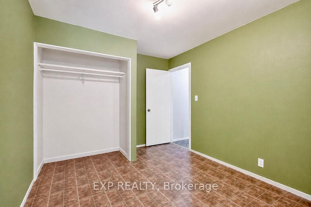 915 Vindin Street photo 16