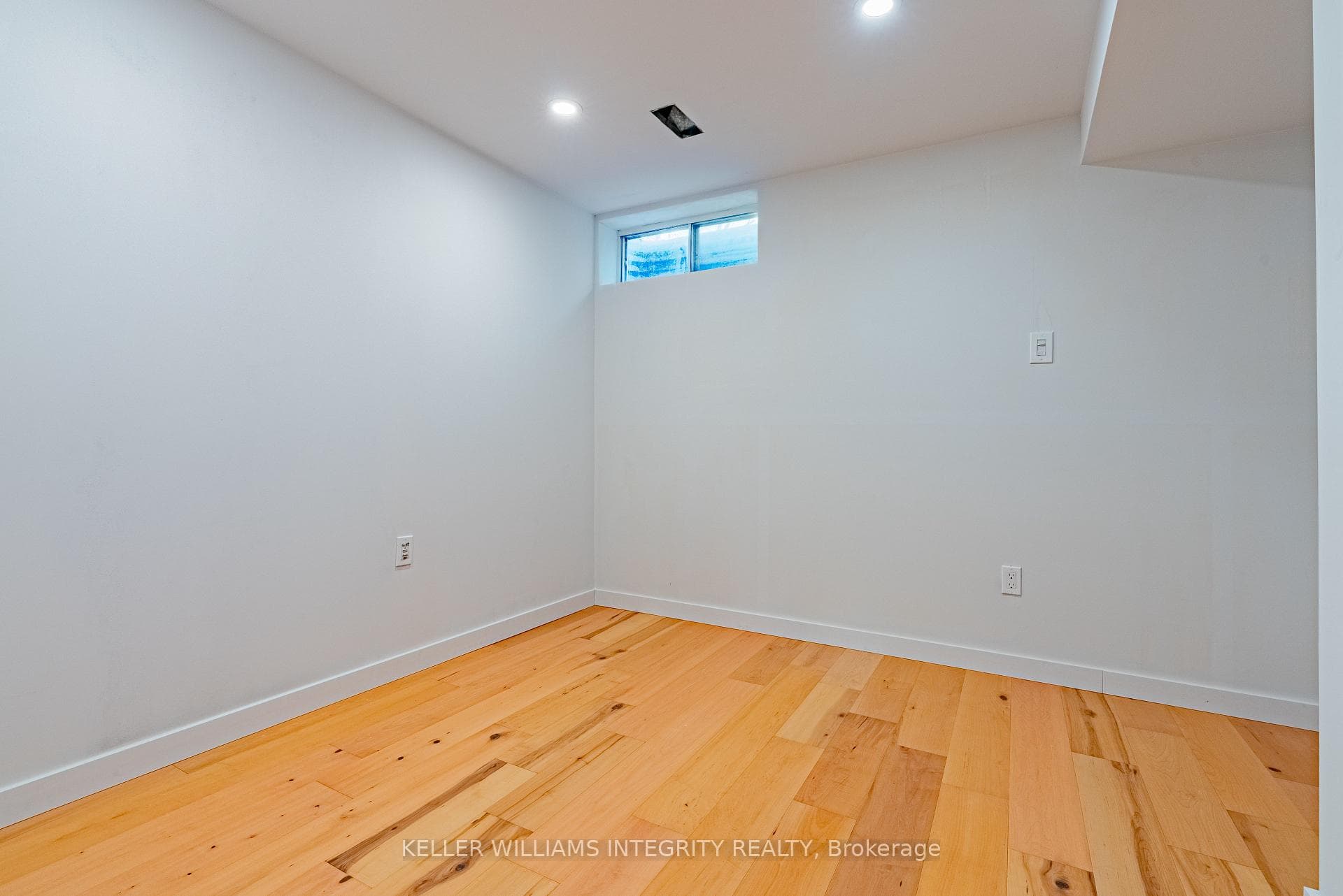 120 Craig Henry Drive photo 26