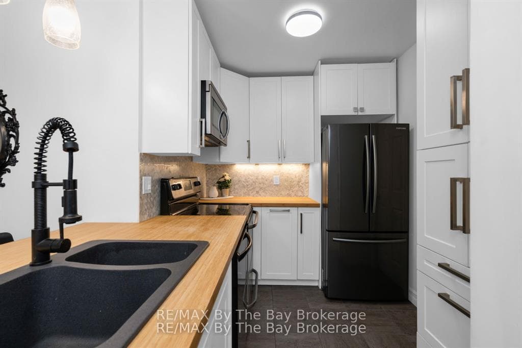 19 DAWSON Drive Unit 39 photo 10