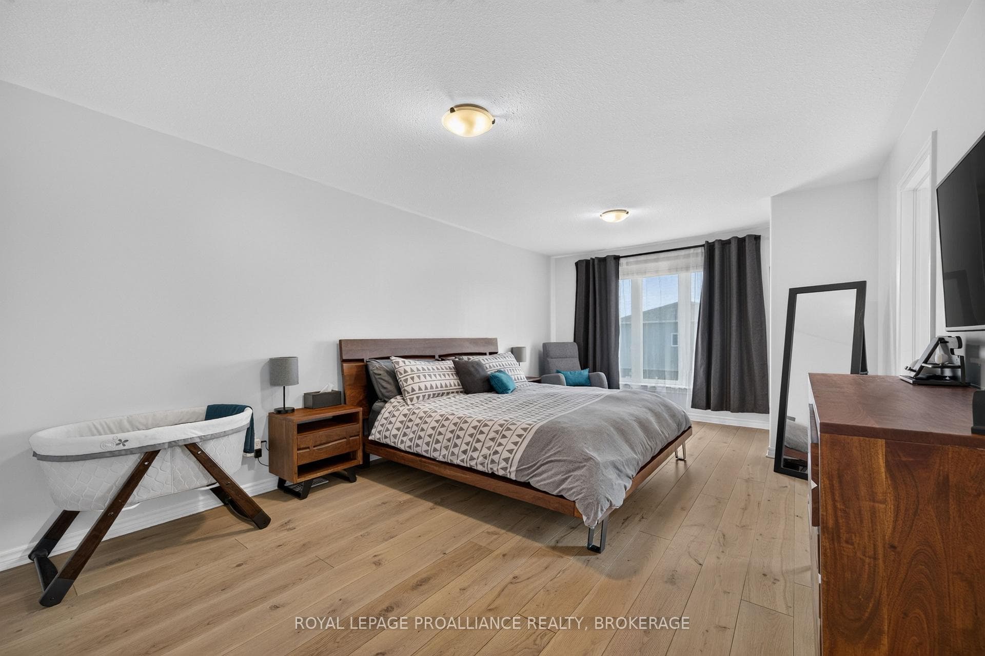 378 Buckthorn Drive photo 27