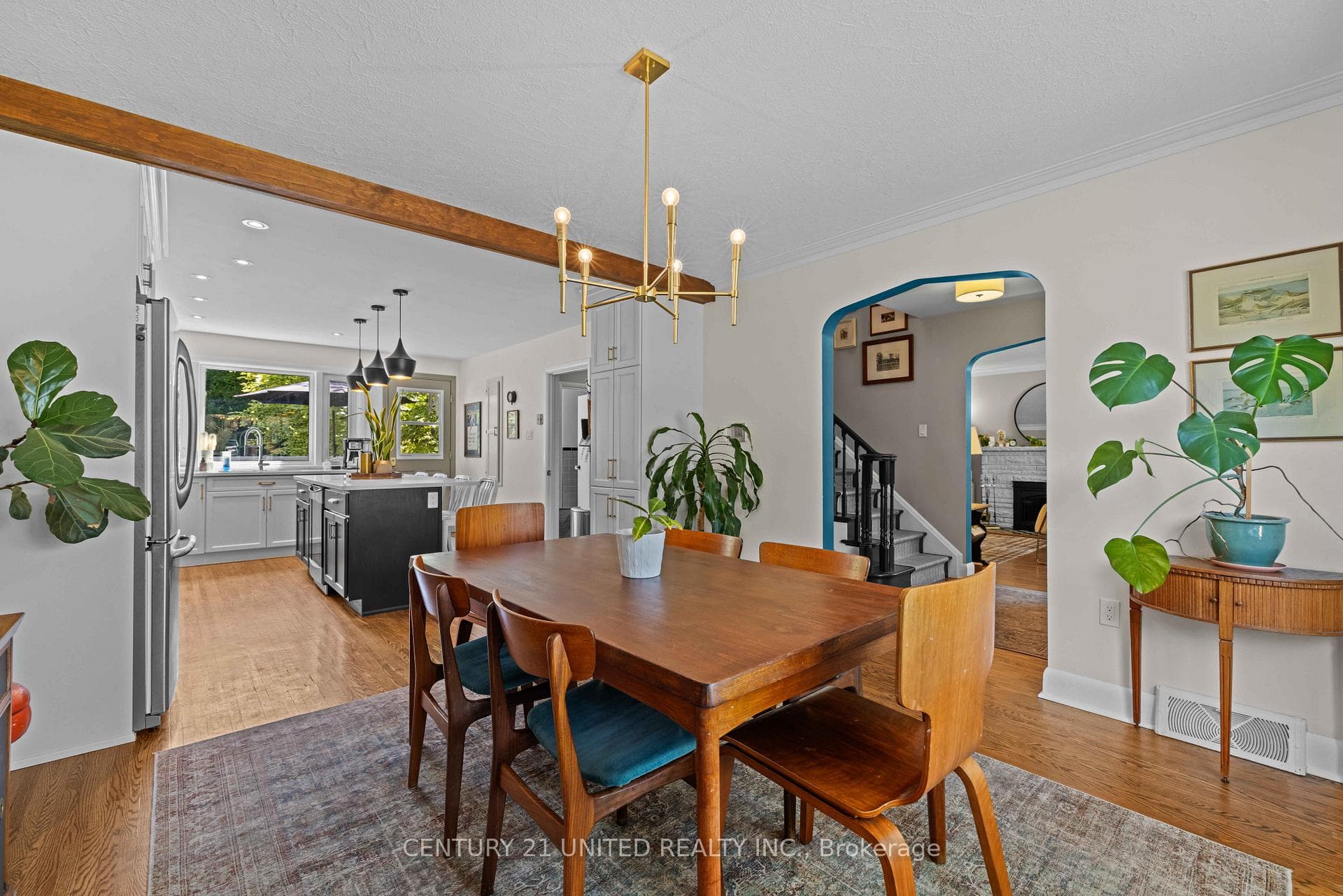 1382 Gordon Avenue photo 6