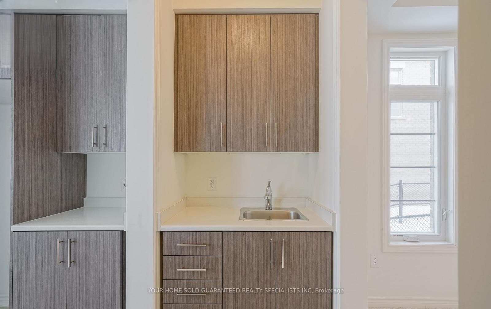 62 Calypso Avenue photo 4