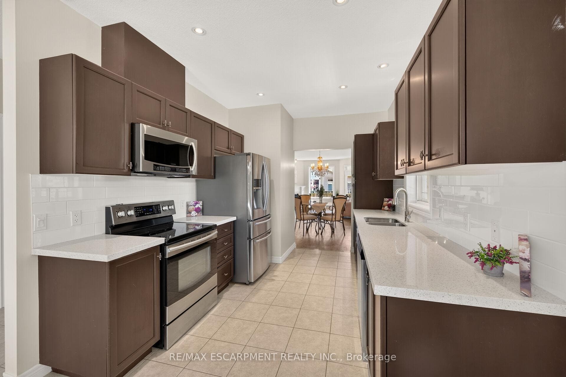 14 Ecker Lane photo 10
