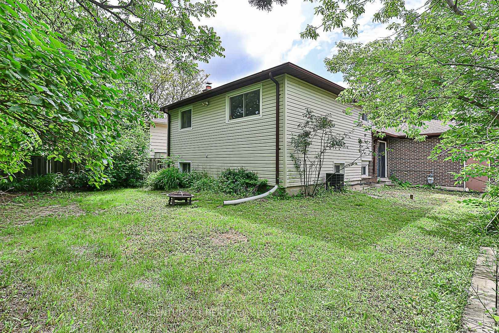 296 Plymouth Trail photo 40