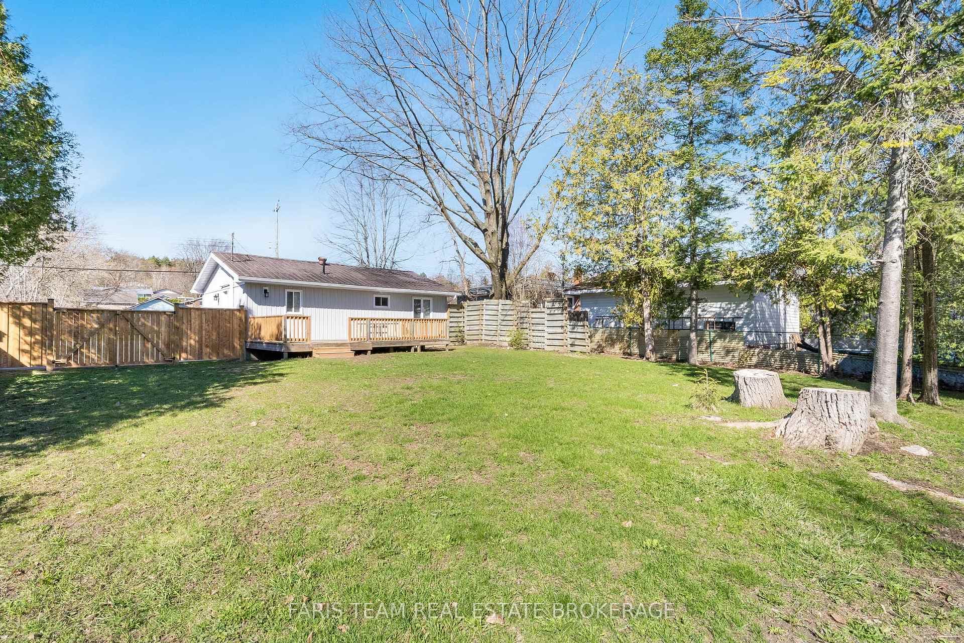 655 Fourth Avenue photo 22
