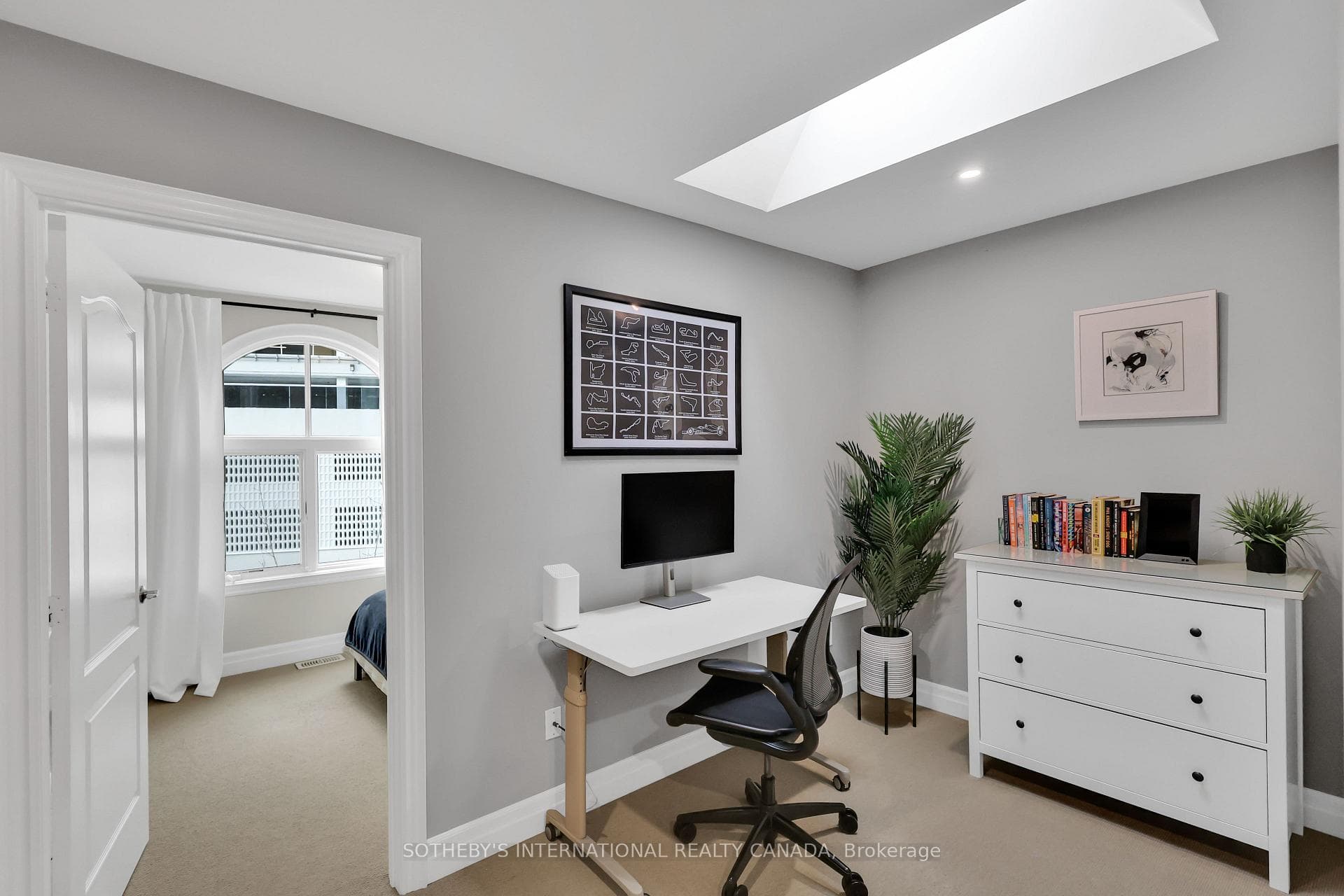 45 Pleasant Boulevard photo 31