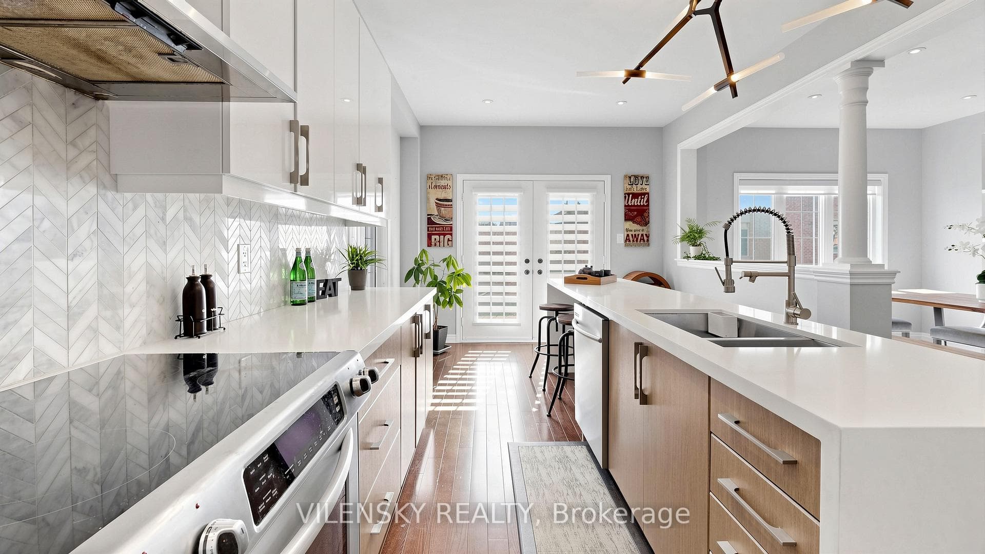 294 Ilan Ramon Boulevard photo 6