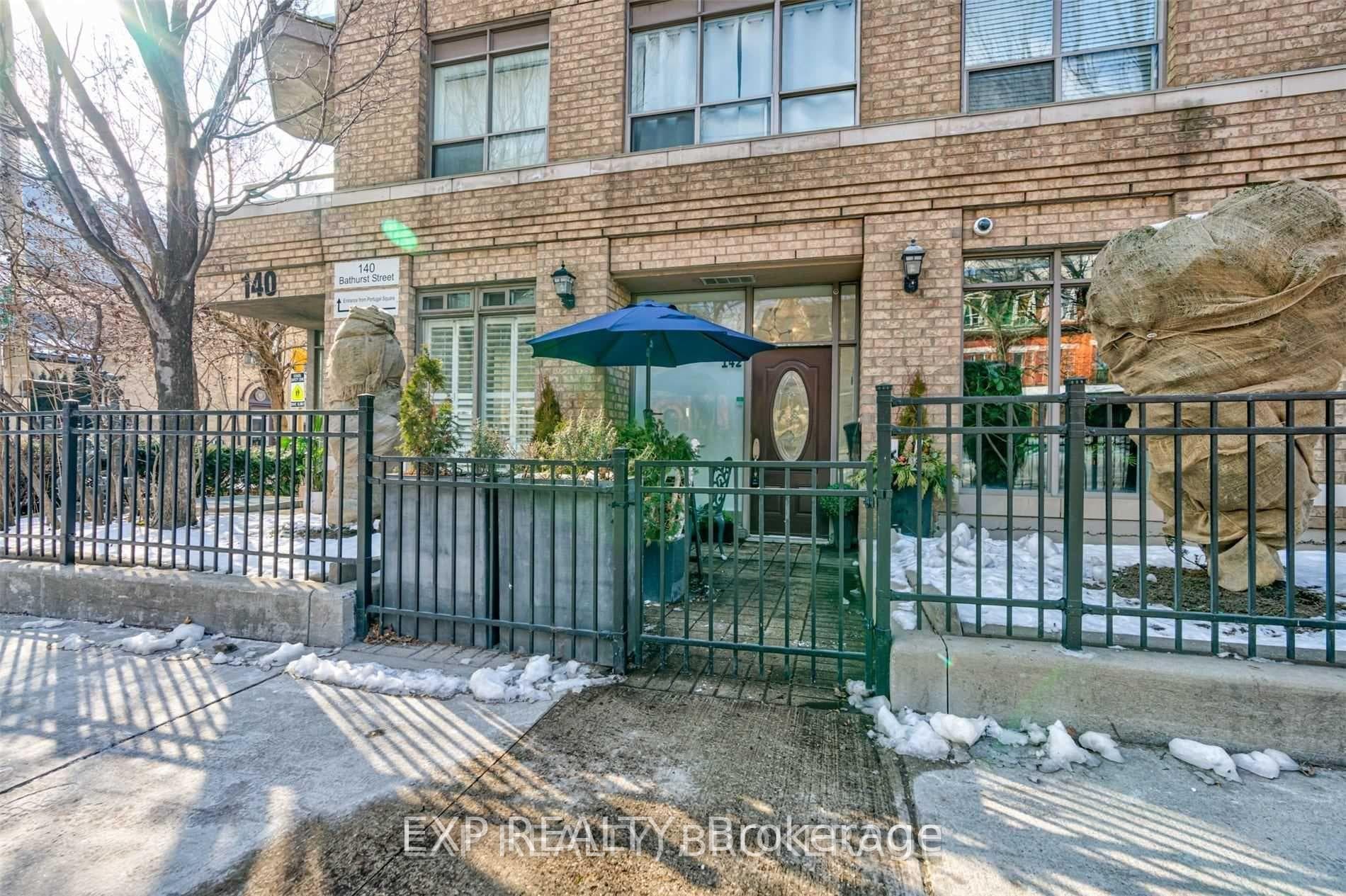 142 Bathurst Street photo 15