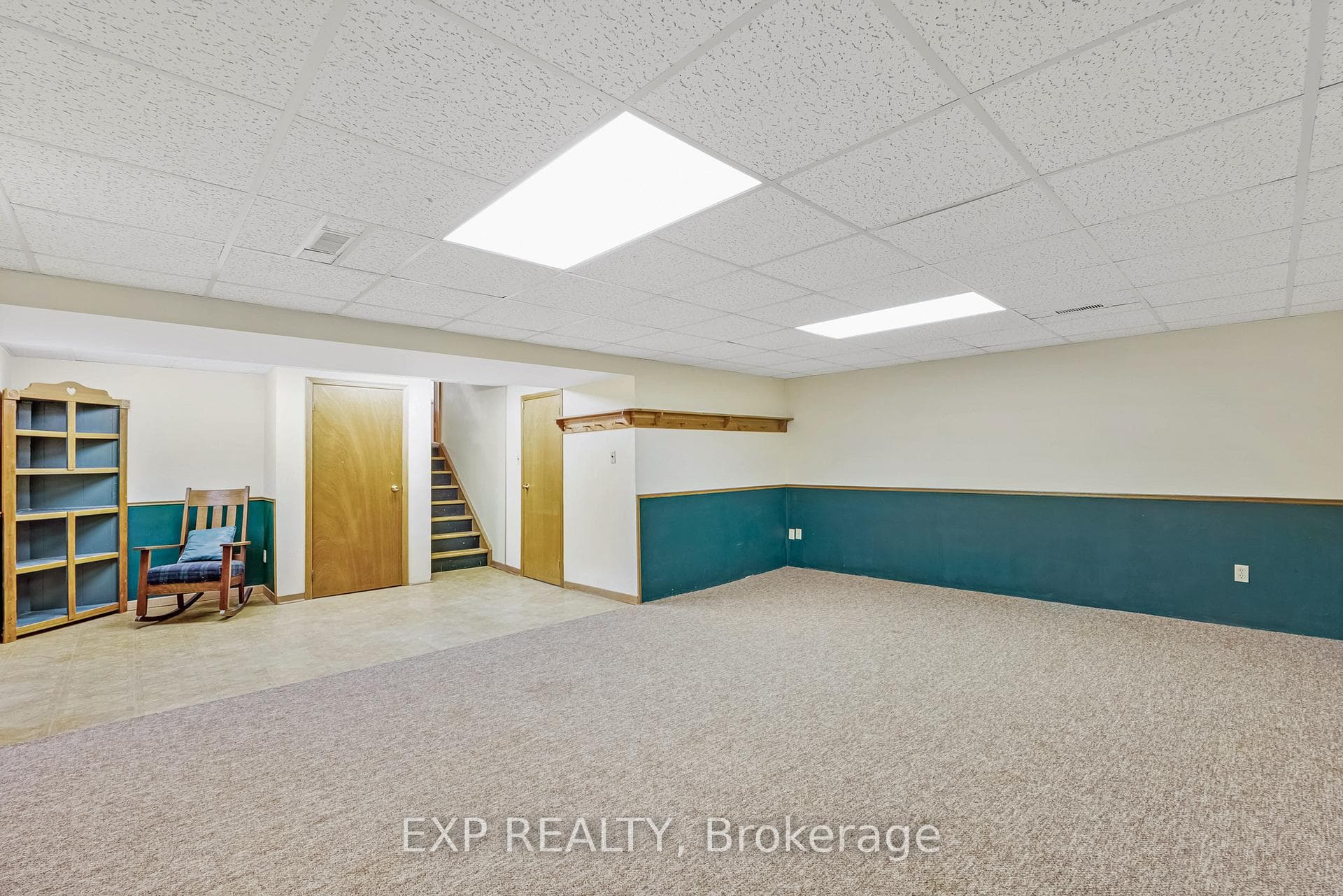 375 Ashworth Drive photo 29