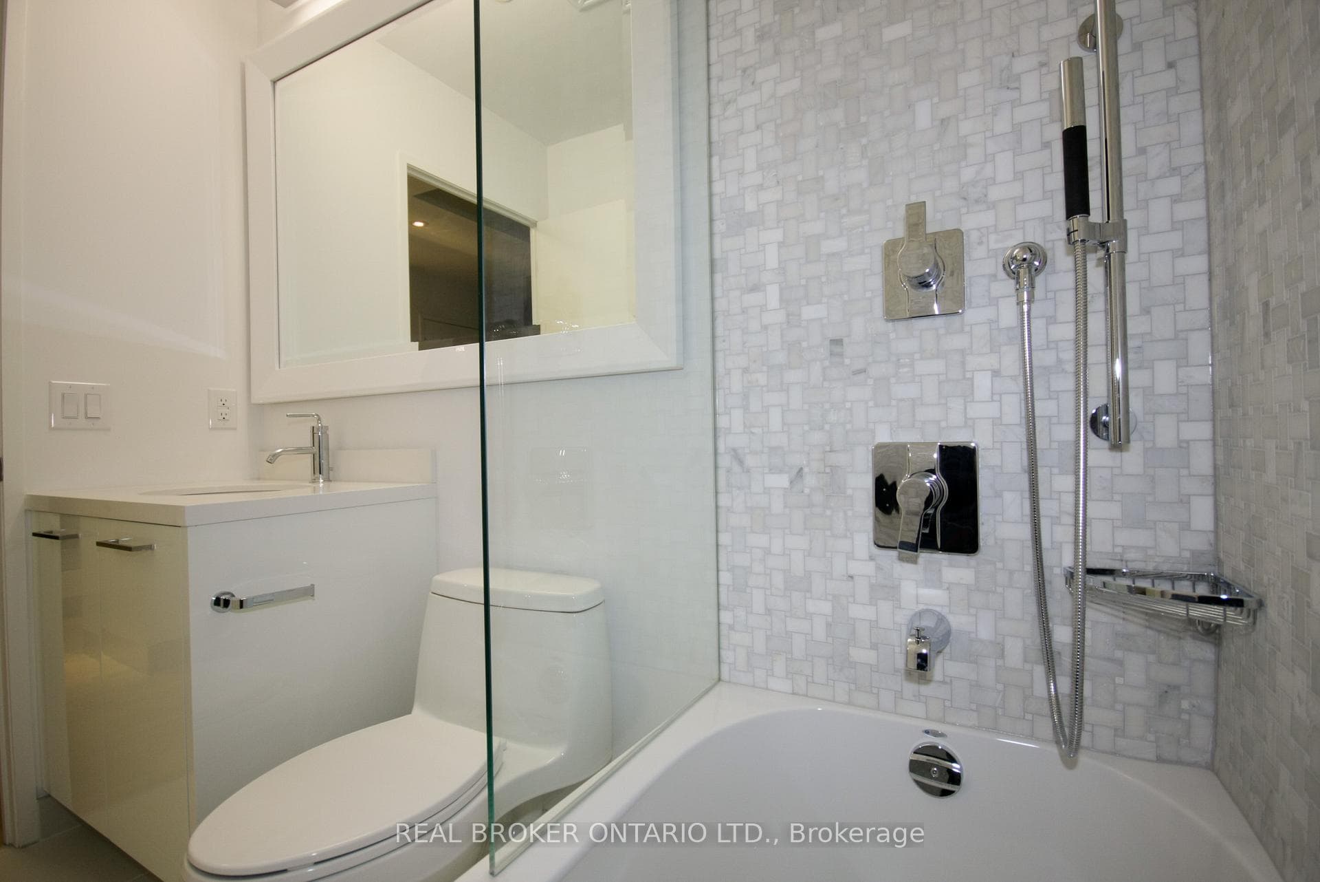90 Park Lawn Road Unit 702 photo 16