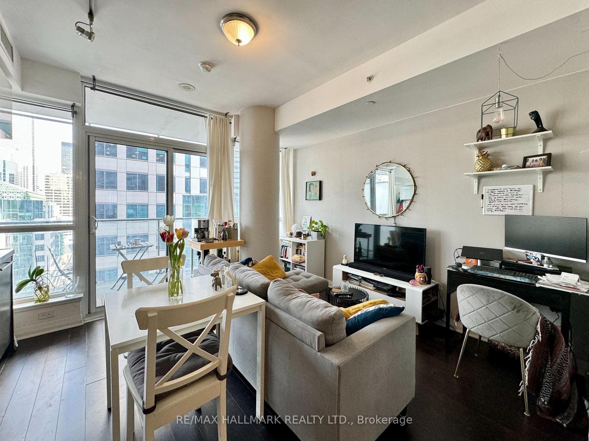 8 Mercer Street Unit 2004 photo 1