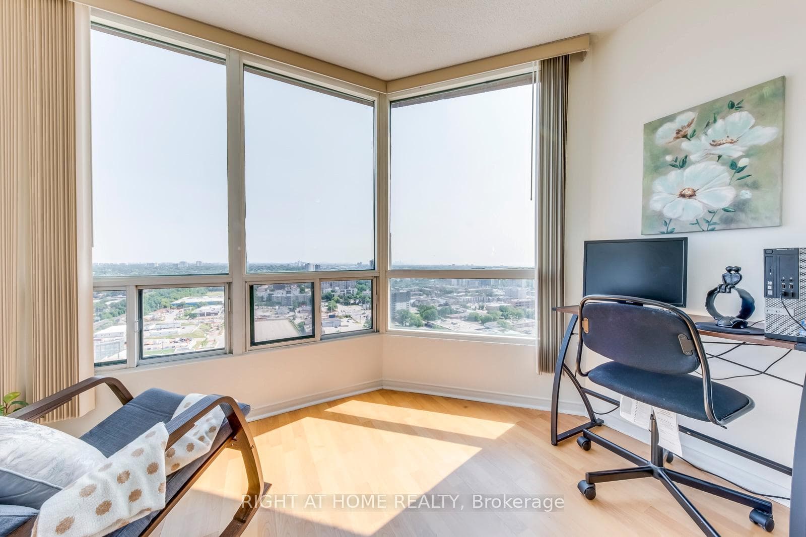 115 Hillcrest Avenue Unit PH13 photo 21