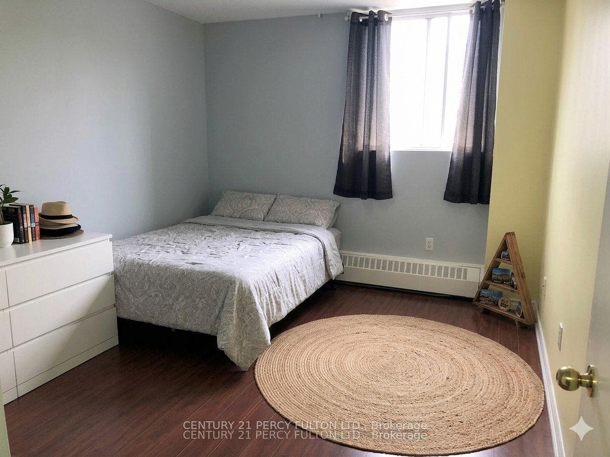 100 Dundalk Drive Unit 805 photo 9