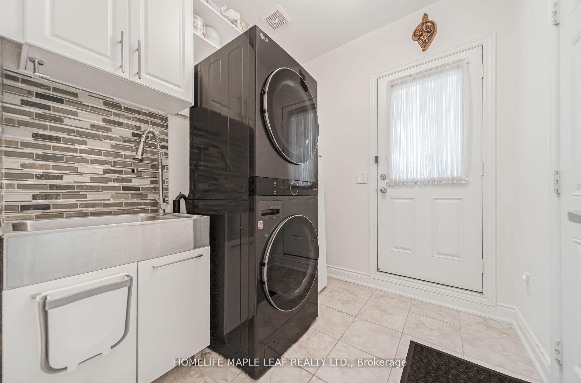 7 Kirkhollow Drive photo 35