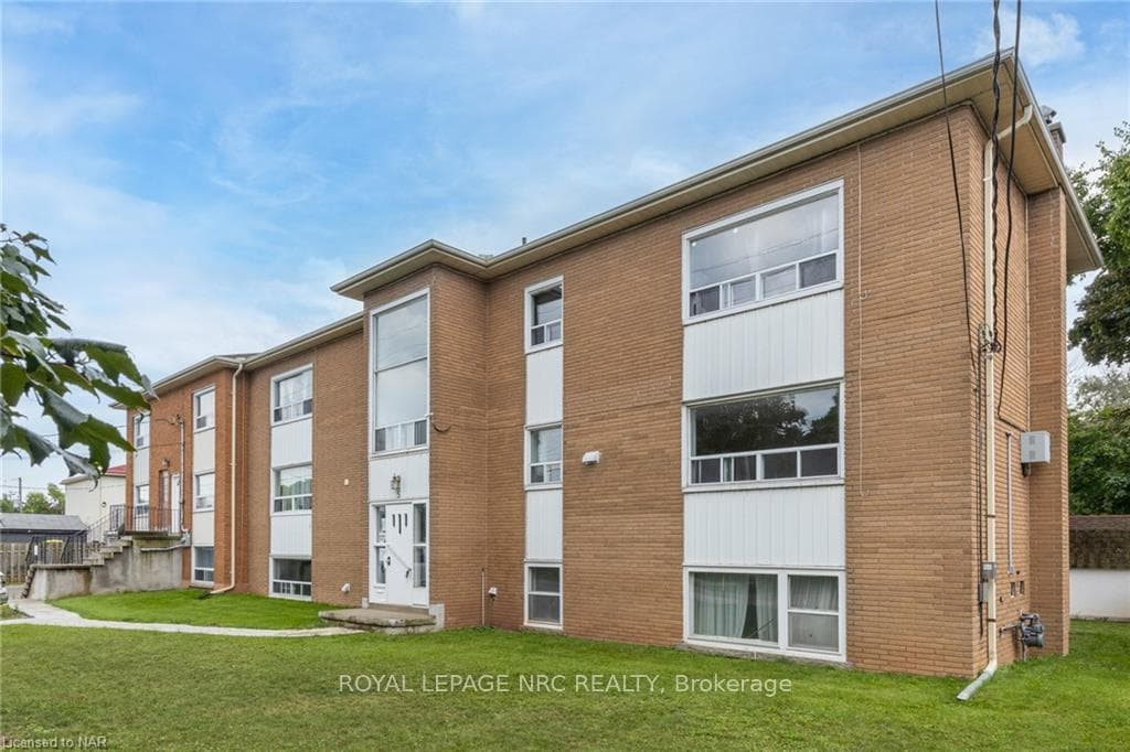 3-5 OLIVE Street Unit 3 photo 2