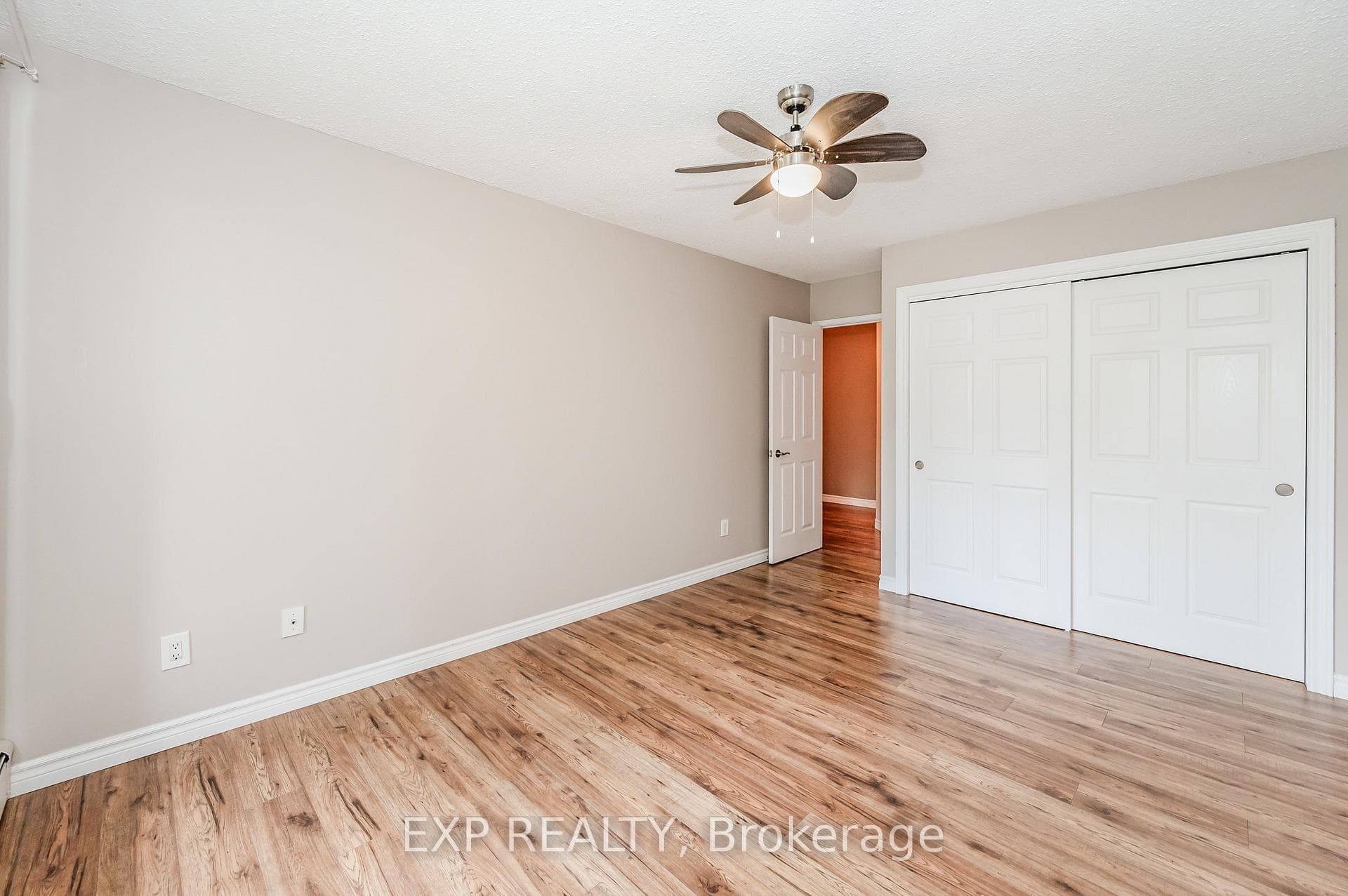 944 Caledonian View Unit 305 photo 23