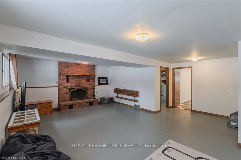 13 Ridgeway Avenue photo 26