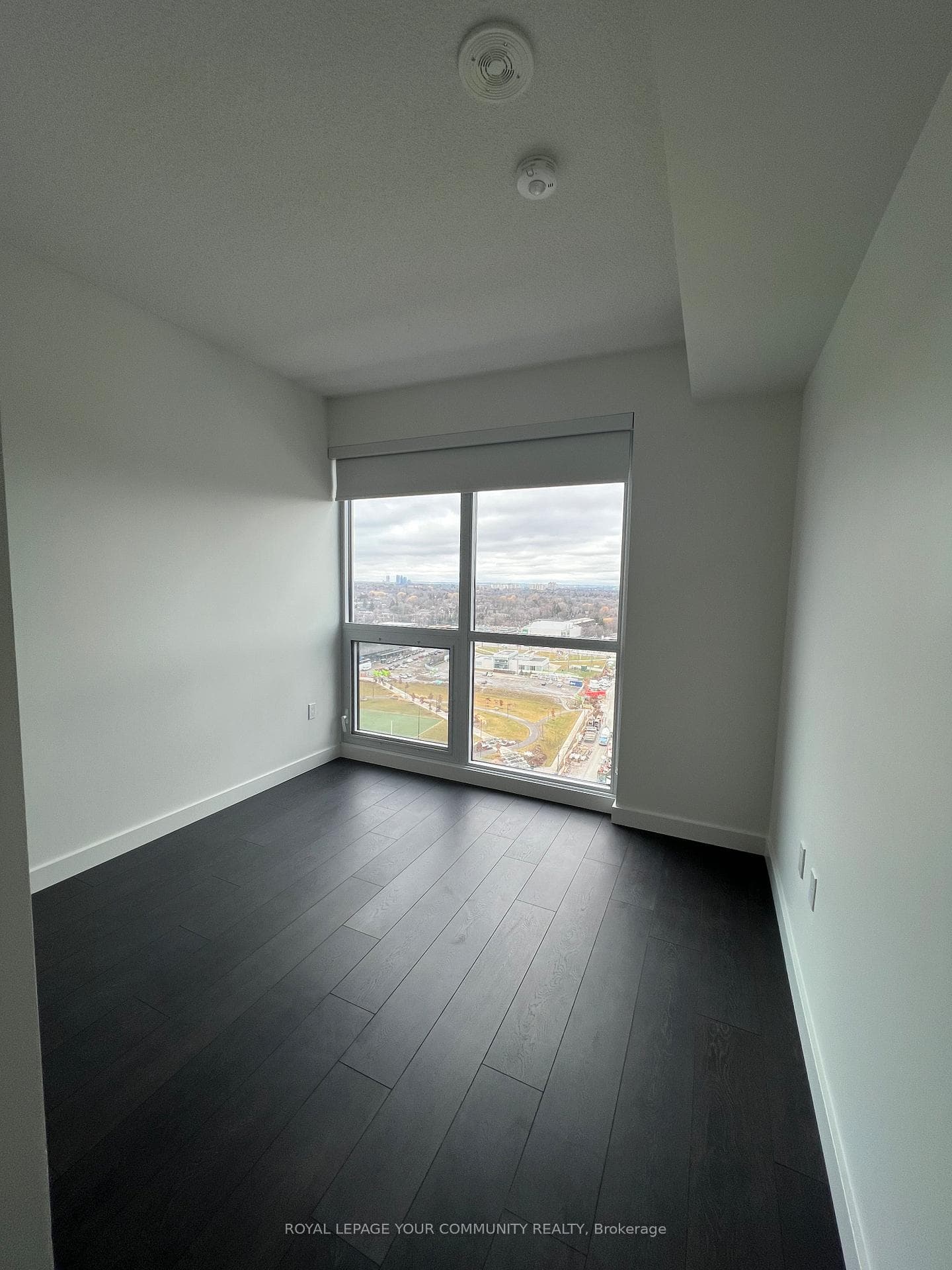 85 Mcmahon Drive Unit 2009 photo 7